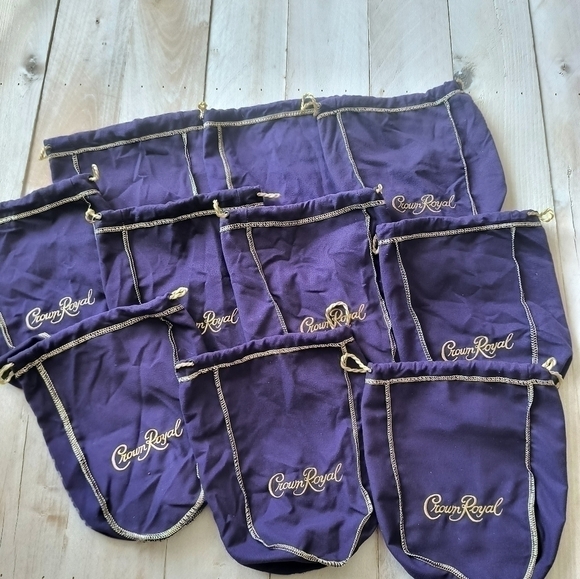 Lot of 10 Crown Royal 9" Purple Drawstring Bags Medium size - Picture 1 of 7